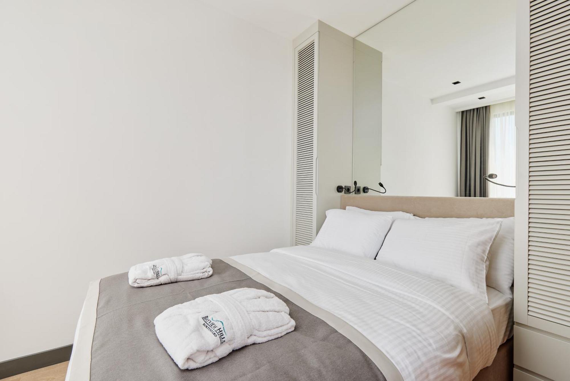 Bayview Hills Luxury Residences Тиват Екстер'єр фото